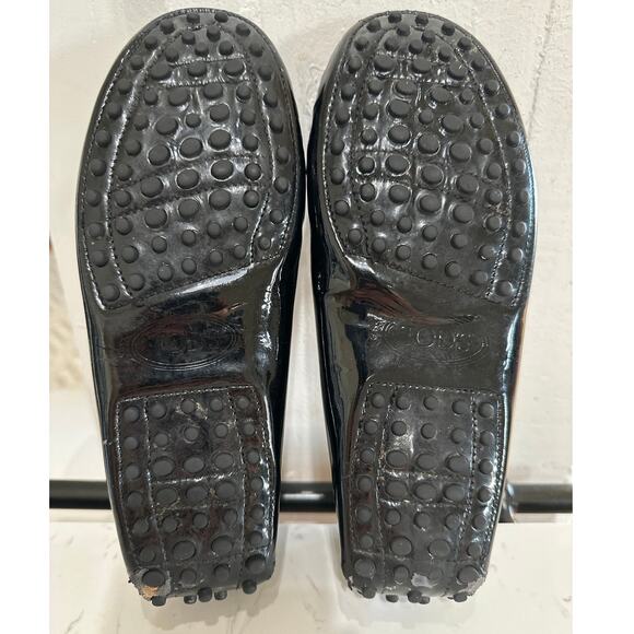 TOD's Women's City Gommino Driving Penny Loafer in Patent Leather, Size 37, EUC - Picture 5 of 9